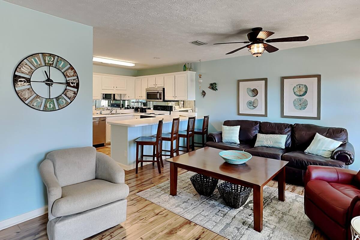 Condo, Multiple Beds, Patio (#57-105 - No Pets) | Living area | 42-inch flat-screen TV with digital channels
