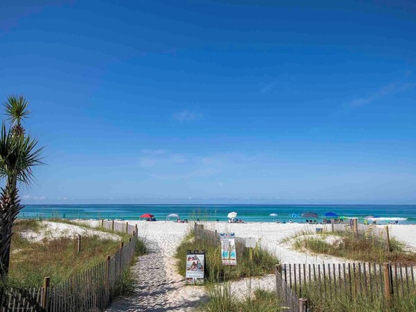 Beach nearby - Horizon South by SVR (Panama City Beach)