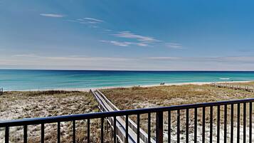 Studio (4 Bedrooms) | Front of property