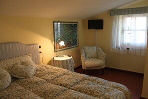 2 Schlafzimmer, Bügeleisen/Bügelbrett, Reisekinderbett, kostenloses WLAN