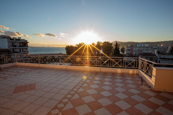 Terrace/patio - My Nafpaktos Bliss Resort (Ναύπακτος)