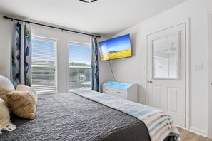 2 slaapkamers, reisbedje, gratis wifi, beddengoed