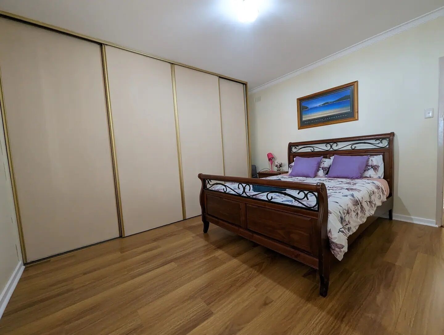 5 bedrooms, iron/ironing board, free WiFi, bed sheets