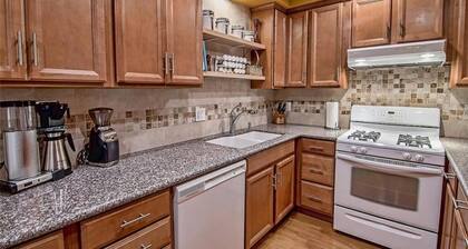 Entire 1bd Cozy Condo with Patio. Fully furnished