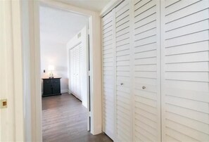 Interior - The Glades Unit 4- Beautiful Naples Condo with Golf Course views! (Naples)