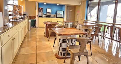 Surestay Studio By Best Western Victoria