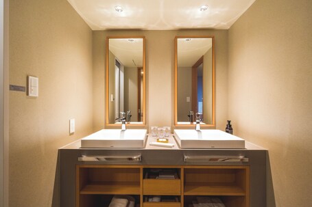 KAYA Kyoto Nijo Castle, BW Signature Collection by Best Western - Image 102