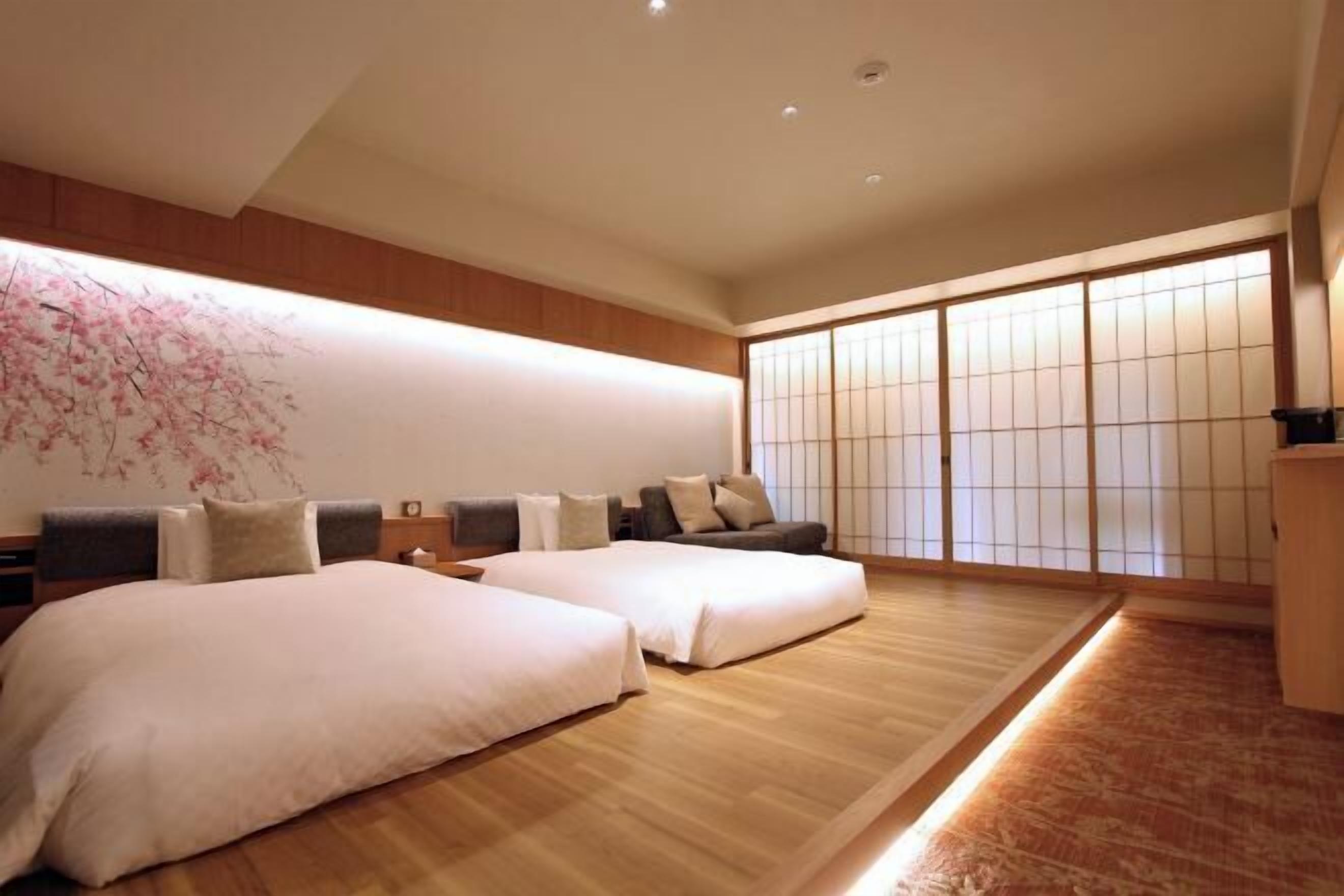 Premium bedding, minibar, in-room safe, soundproofing