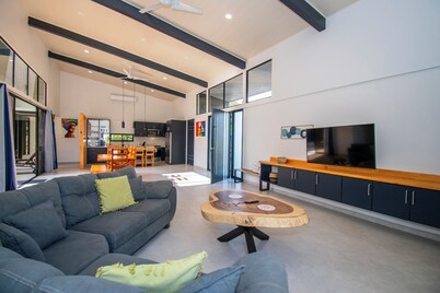 Modern VILLA PEREZOSA - walk to the beach & the National Park!