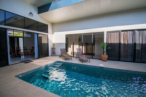 Udendørs pool
