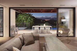 Fernseher, Bücher, Stereoanlage