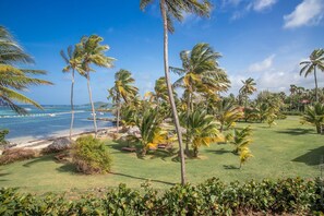 Property grounds - Villa Maorie 2 sur la Plage Avec Piscine (Le François)