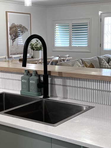 Beautiful Four Bedroom Home in the Heart of Coolamon