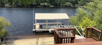 New riverfront home across from Rock Bluff Springs on the Suwannee river