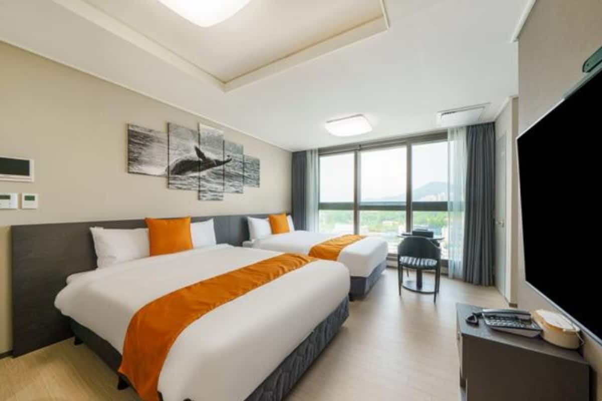 Premium Family Twin | Kedap suara dan seprai linen