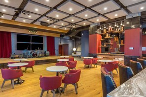 Bar (en el alojamiento)