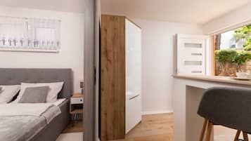 1 bedroom, free WiFi, bed sheets