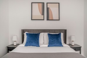 1 quarto, ferros/tábuas de passar roupa, Wi-Fi, roupa de cama