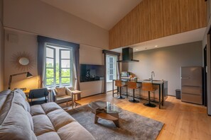 Club-Doppelzimmer (102-104, Type A) | Zimmersafe, Schreibtisch, Bügeleisen/Bügelbrett, kostenloses WLAN