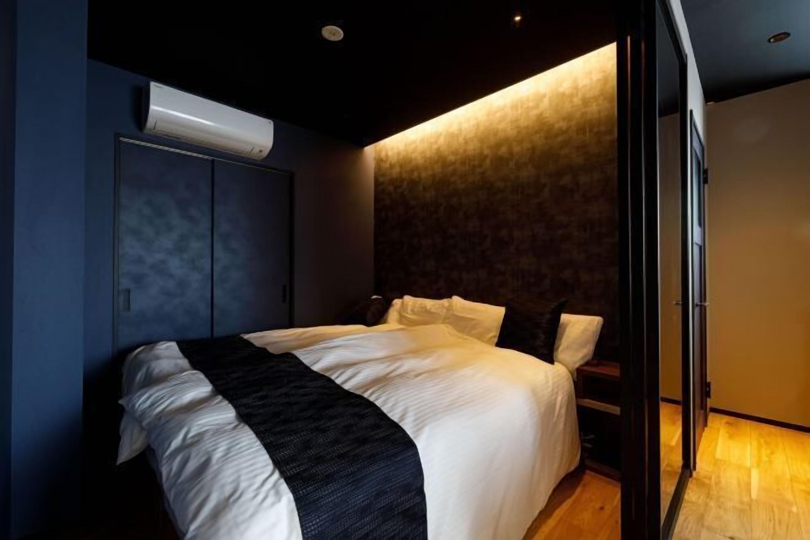 In-room safe, desk, iron/ironing board, free WiFi