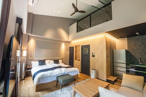 Habitación Premier, no fumadores (111-112, Loft King) | 2 dormitorios, caja fuerte, escritorio y tabla de planchar con plancha