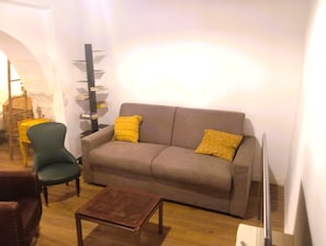TV, lareira