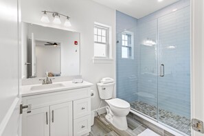 Soap, toilet paper - Seaport Oasis (Wildwood)