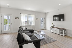 สมาร์ททีวี 50 นิ้ว พร้อมช่องเคเบิล