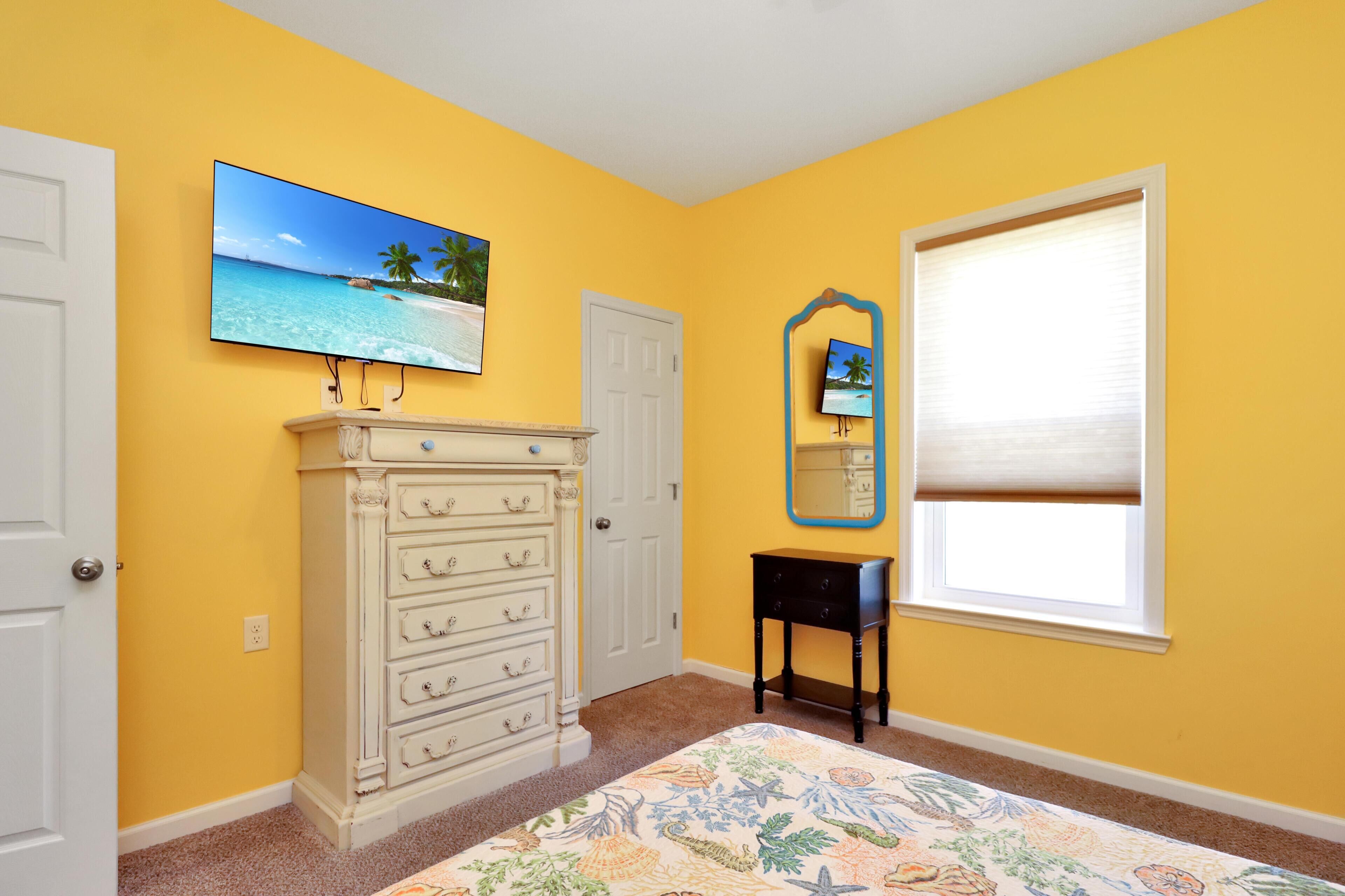 House, Multiple Beds (Dolphin Daze)