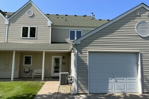 Exterior - Lakeside Retreat at Izatys - Unit #230 – The Perfect Getaway for All Seasons! (Onamia)