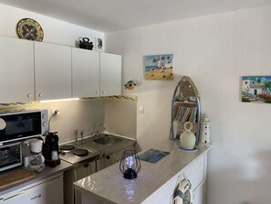 Fridge, microwave, oven, toaster