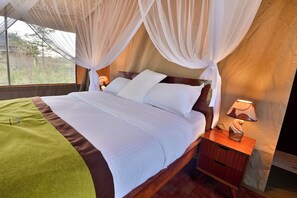 Ropa de cama de alta calidad y muebles diferentes 