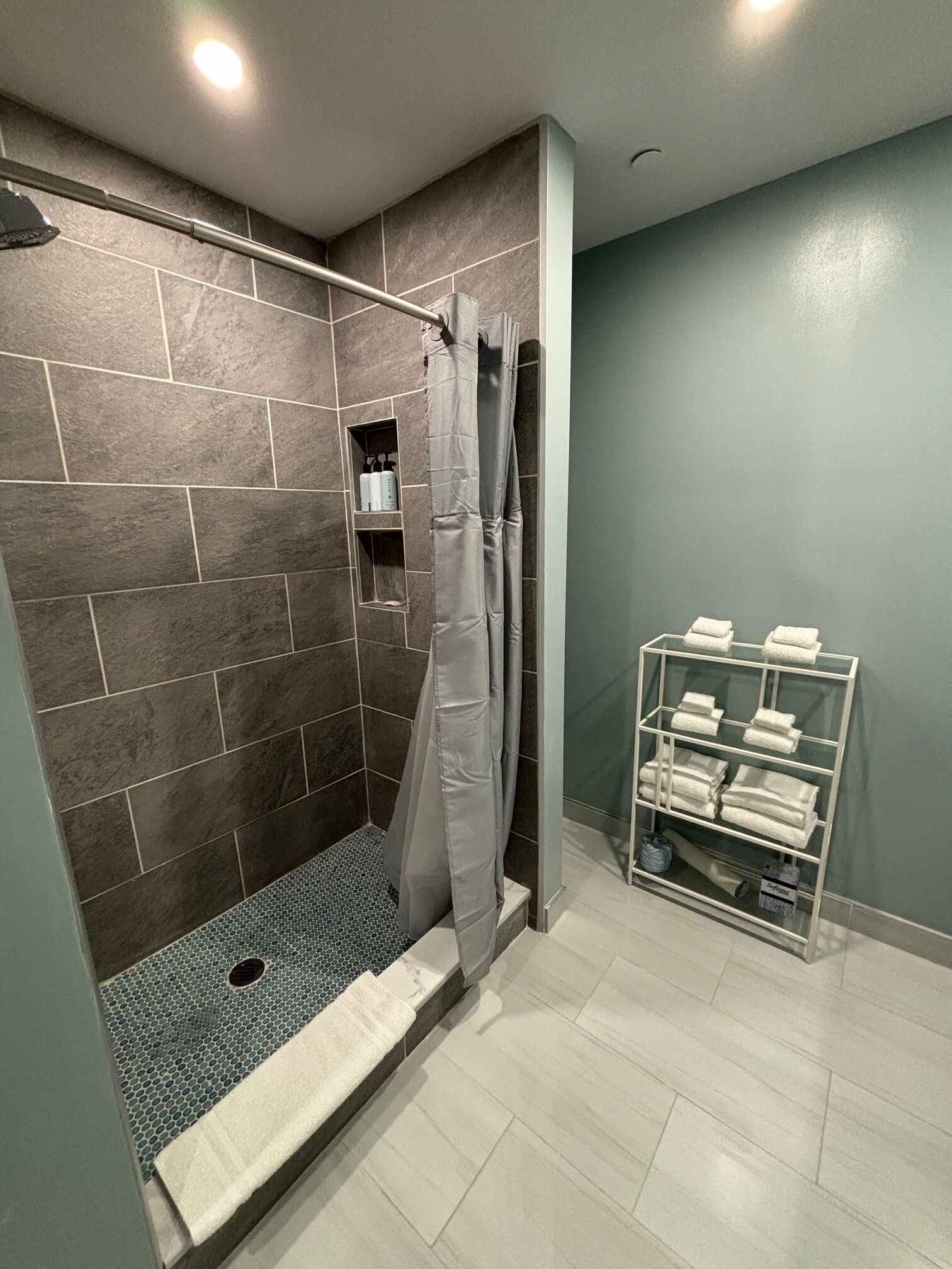 Foto - Seaport Suites