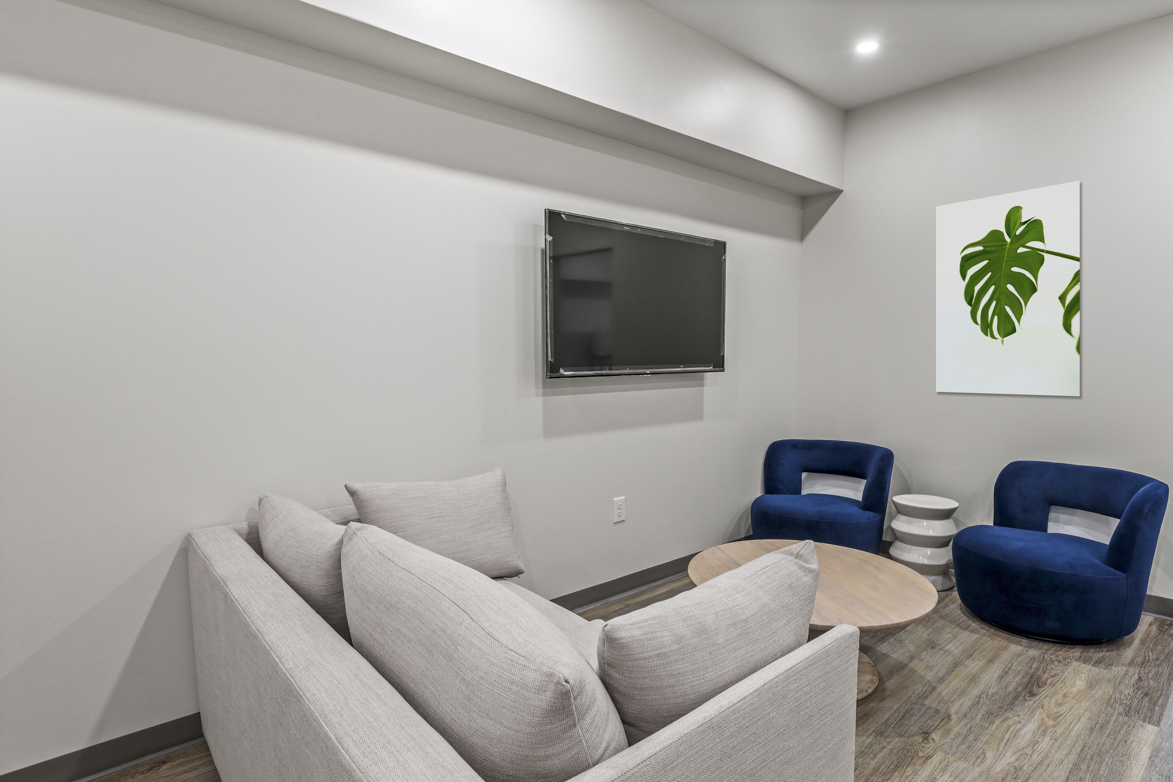 Photo - Seaport Suites