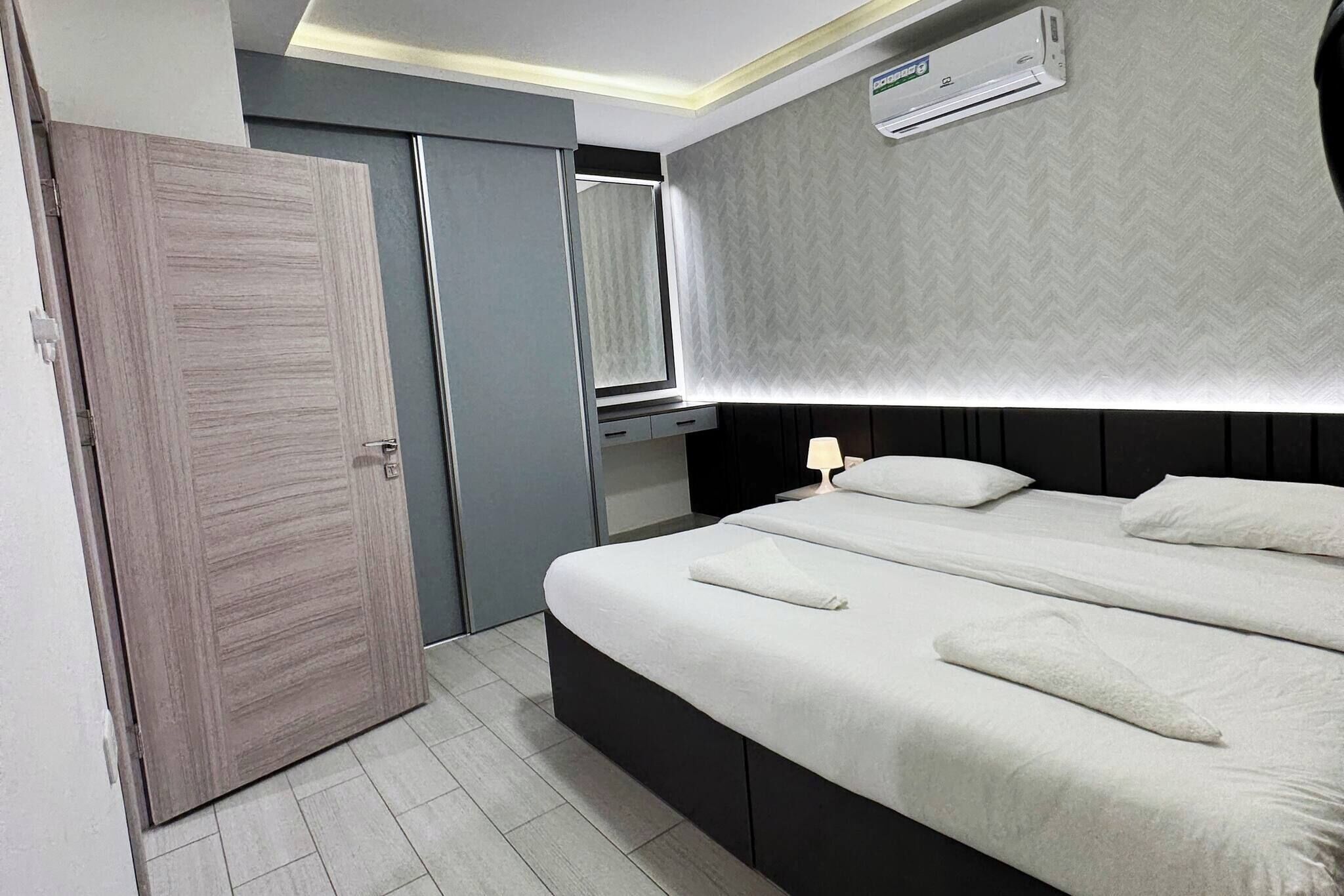 2 bedrooms