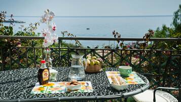Ferienhaus, 2 Schlafzimmer, Raucher, Balkon | Blick von der Unterkunft