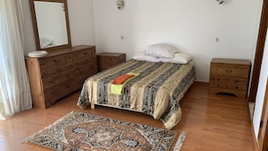 Shared Dormitory, 2 Bedrooms, Balcony | 2 bedrooms - Joes House Homestay (Ourem)