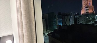 Privet Near Downtown Kh&sh