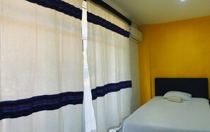 Shared Dormitory, 1 Bedroom, Smoking, Balcony | 1 bedroom - Room-standard Queen Room two Beds n01 (Santa María Colotepec)