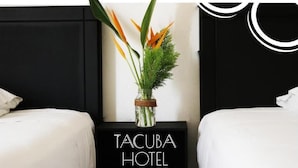 Shared Dormitory, 1 Bedroom, Smoking, Balcony - Room-standard Queen Room two Beds n01 (Santa María Colotepec)