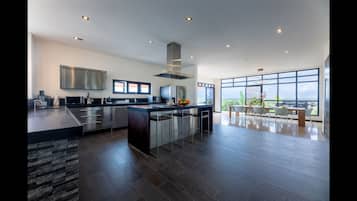 Villa, 4 Bedrooms, Smoking, Private Pool | Dining
