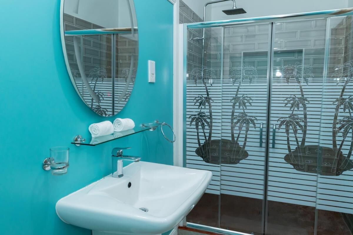 Apartamento, 2 quartos, sacada | Banheiro