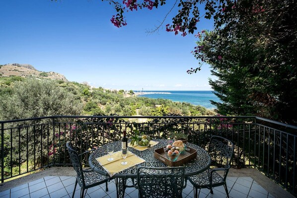 Ferienhaus, 2 Schlafzimmer, Raucher, Balkon | Terrasse/Patio