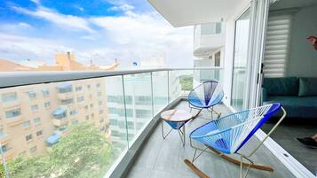 Căn hộ, 2 phòng ngủ, ban công | Ban công