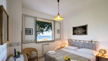 House, 2 Bedrooms, Smoking, Balcony | 2 bedrooms