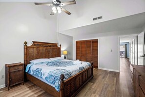 1 bedroom, iron/ironing board, WiFi, bed sheets