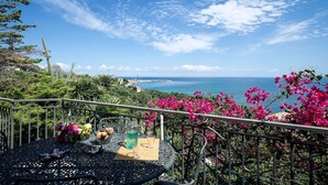 Unclassified image, 5 of 61, button - 6- Lovely Apartment in Front of the sea (Santa Flavia)