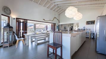 Room, 1 Bedroom, Smoking, Balcony | Private kitchen