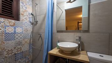 Appartement, 1 chambre, fumeur, balcon | Salle de bain