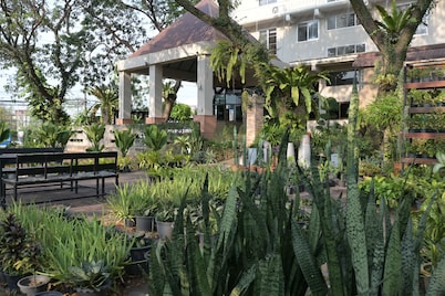 Rattana Park Hotel